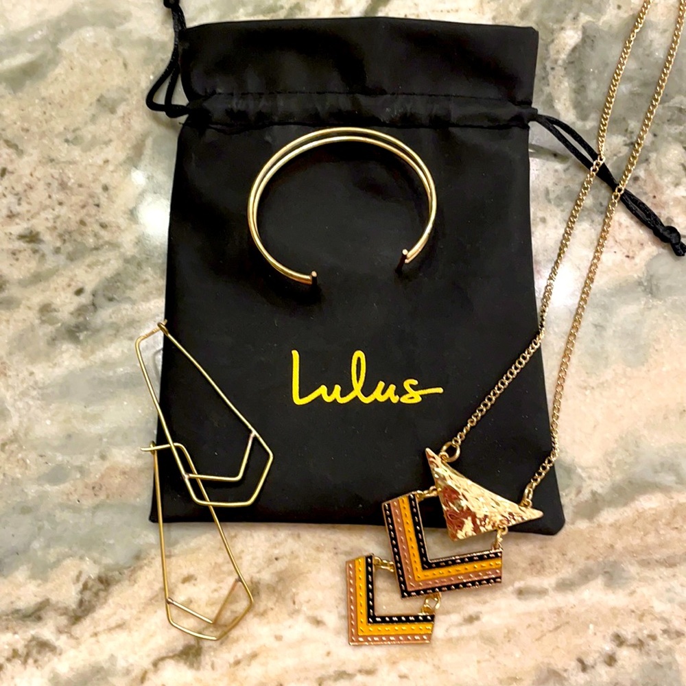 🌼 3/$30 Lulu’s Cuff Bracelet + Earrings/Necklace - Picture 2 of 2